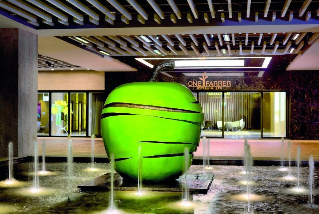 هتل وان فارر